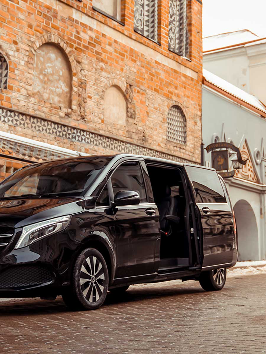 Minivan rent for conferences