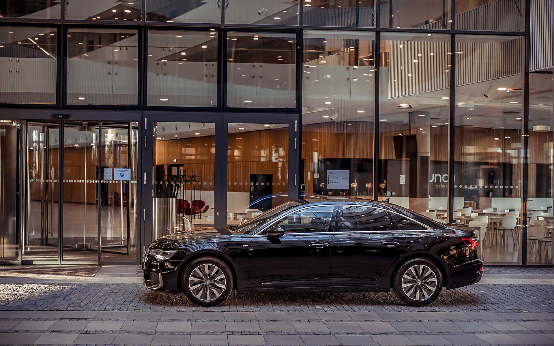 Luxury transport rent in Vilnius